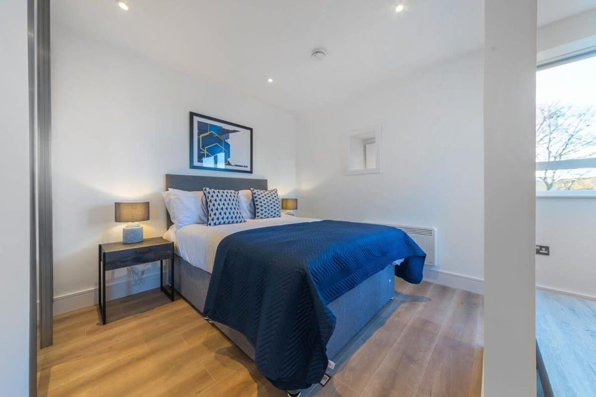 Modern Studio Apartment In East Grinstead Kültér fotó